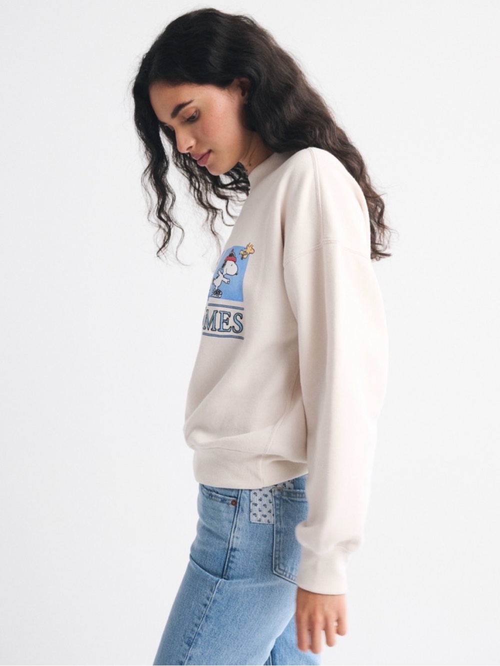 Snoopy Sunday Mockneck Crew - Picture 5 of 10